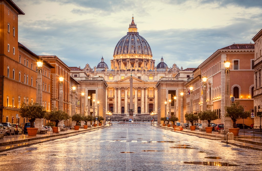 HÀ NỘI - PHÁP - BỈ - HÀ LAN - ĐỨC - THỤY SỸ - Ý - VATICAN (6 NƯỚC TÂY ÂU)
