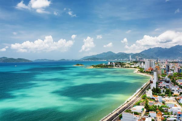 Vịnh Nha Trang vẻ đẹp thiên nhiên quyến rũ của biển