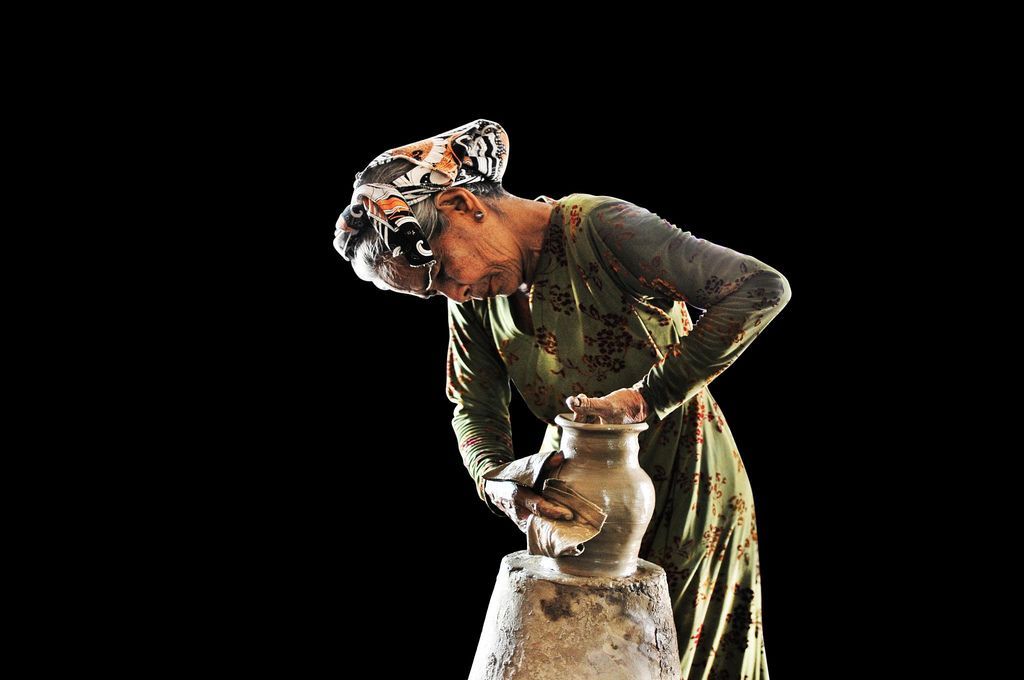 LÀNG GỐM BÀU TRÚC