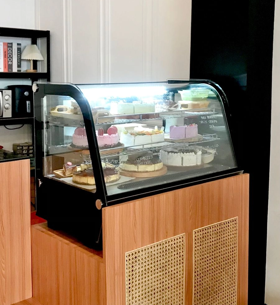 Tủ bánh kem mini để bàn 3