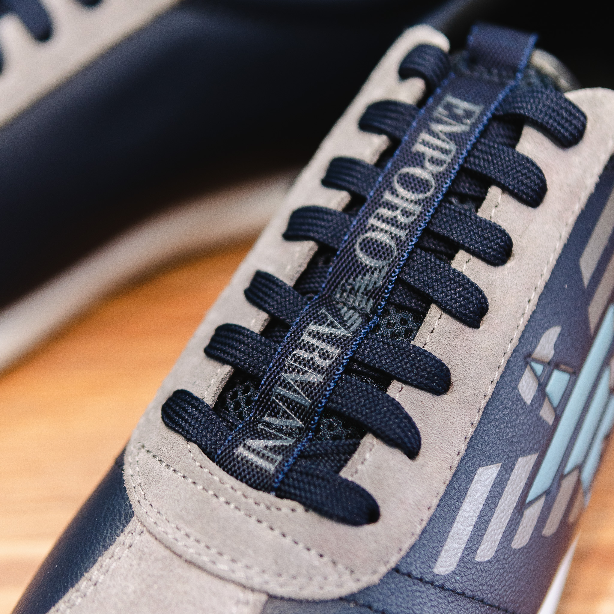 Giày EMPORIO ARMANI da xanh , sườn logo ghi + sao xanh , đế trắng