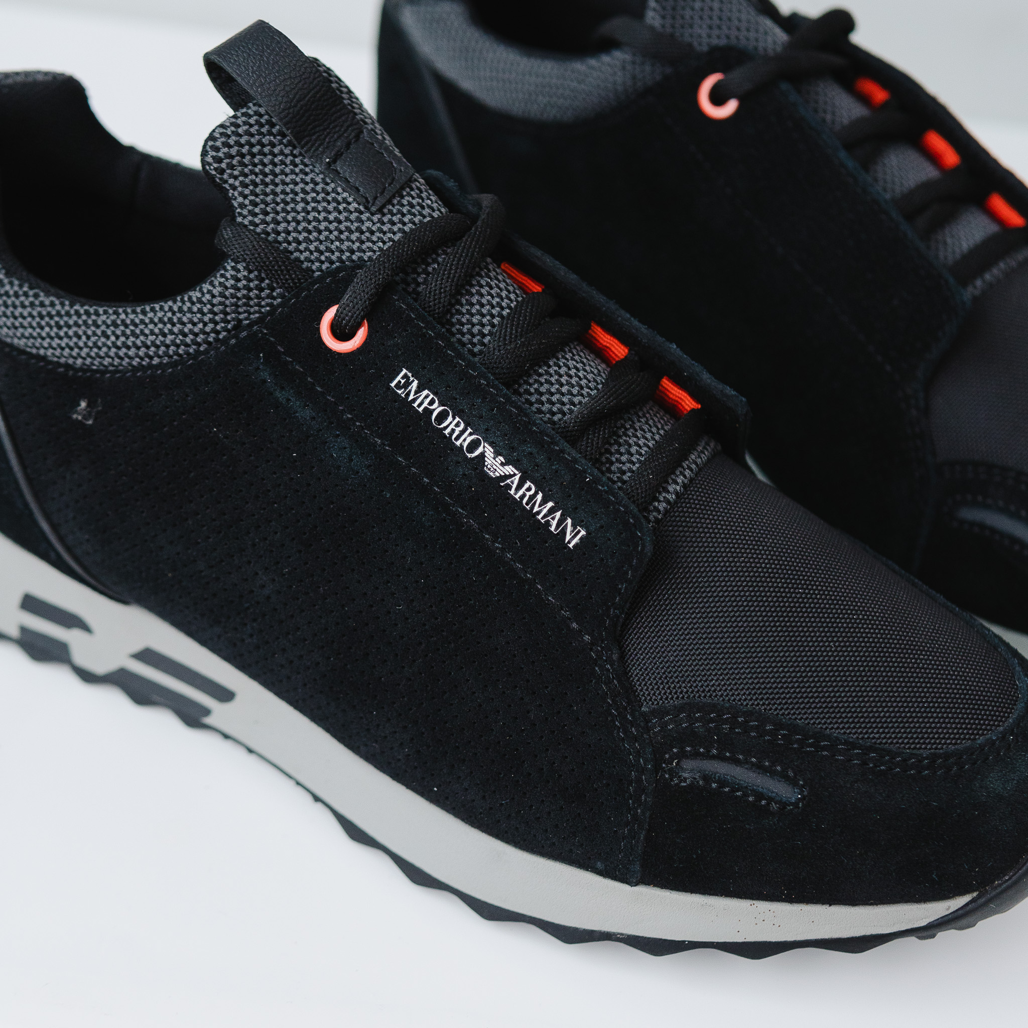 Giày EMPORIO ARMANI da lộn đen , mũi lưới đen , đế ghi logo đen to