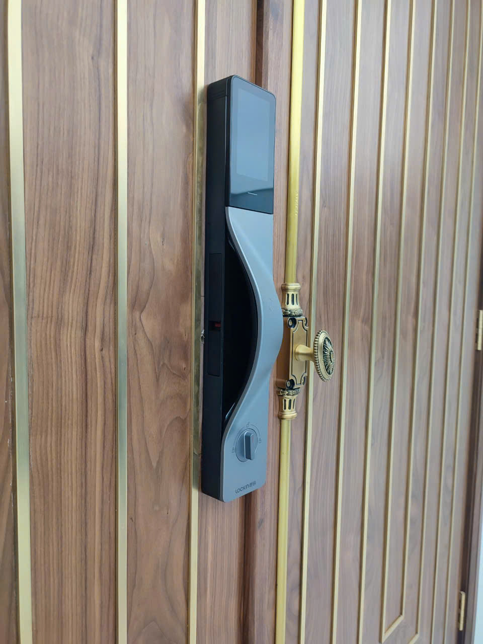 Khóa Cửa Thông Minh Lockin V5 Max