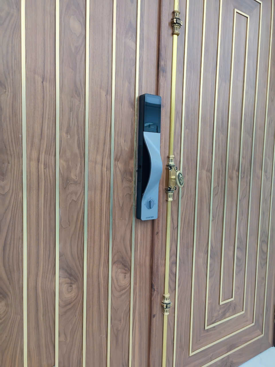 Khóa Cửa Thông Minh Lockin V5 Max