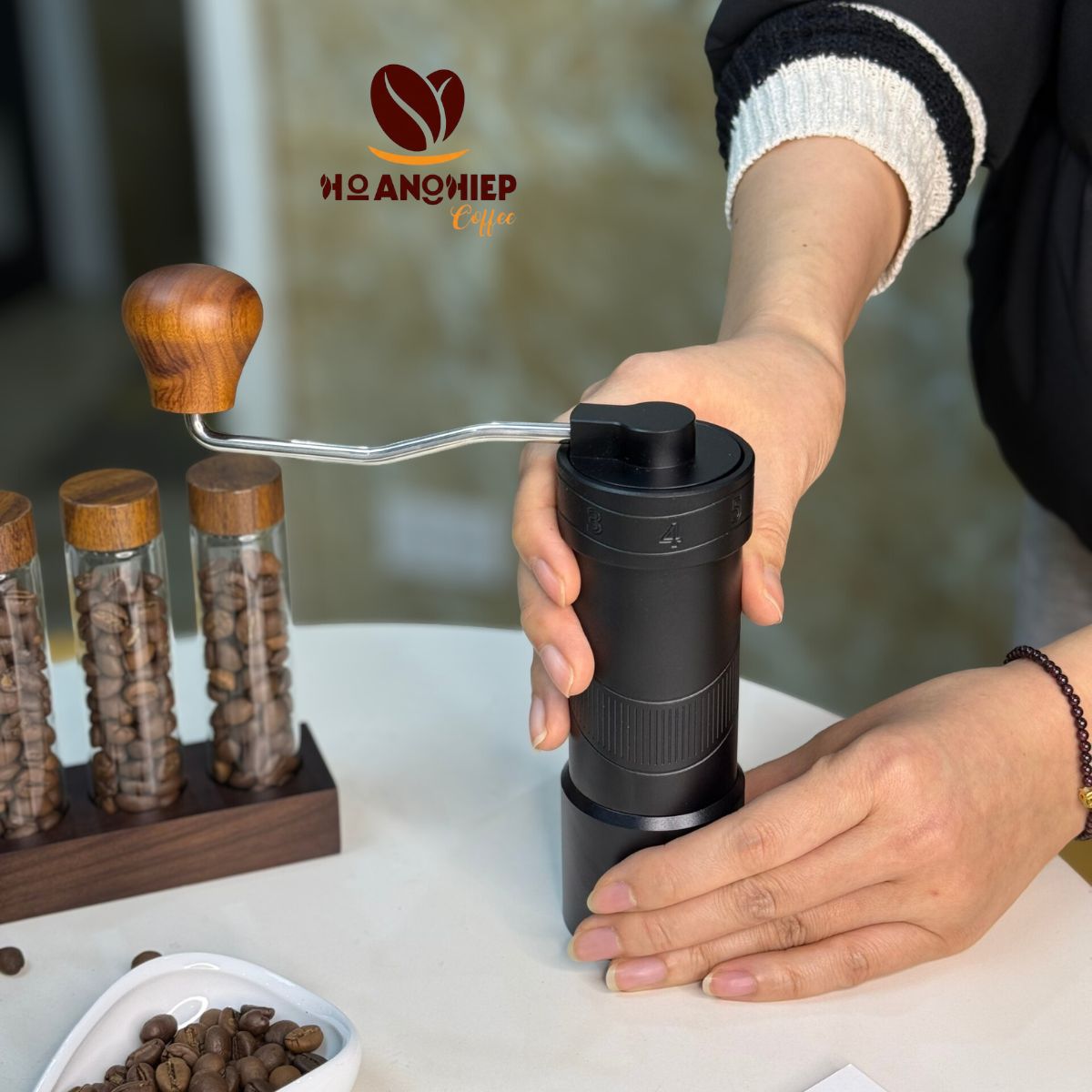 premium-handheld-blender-with-wooden-handle