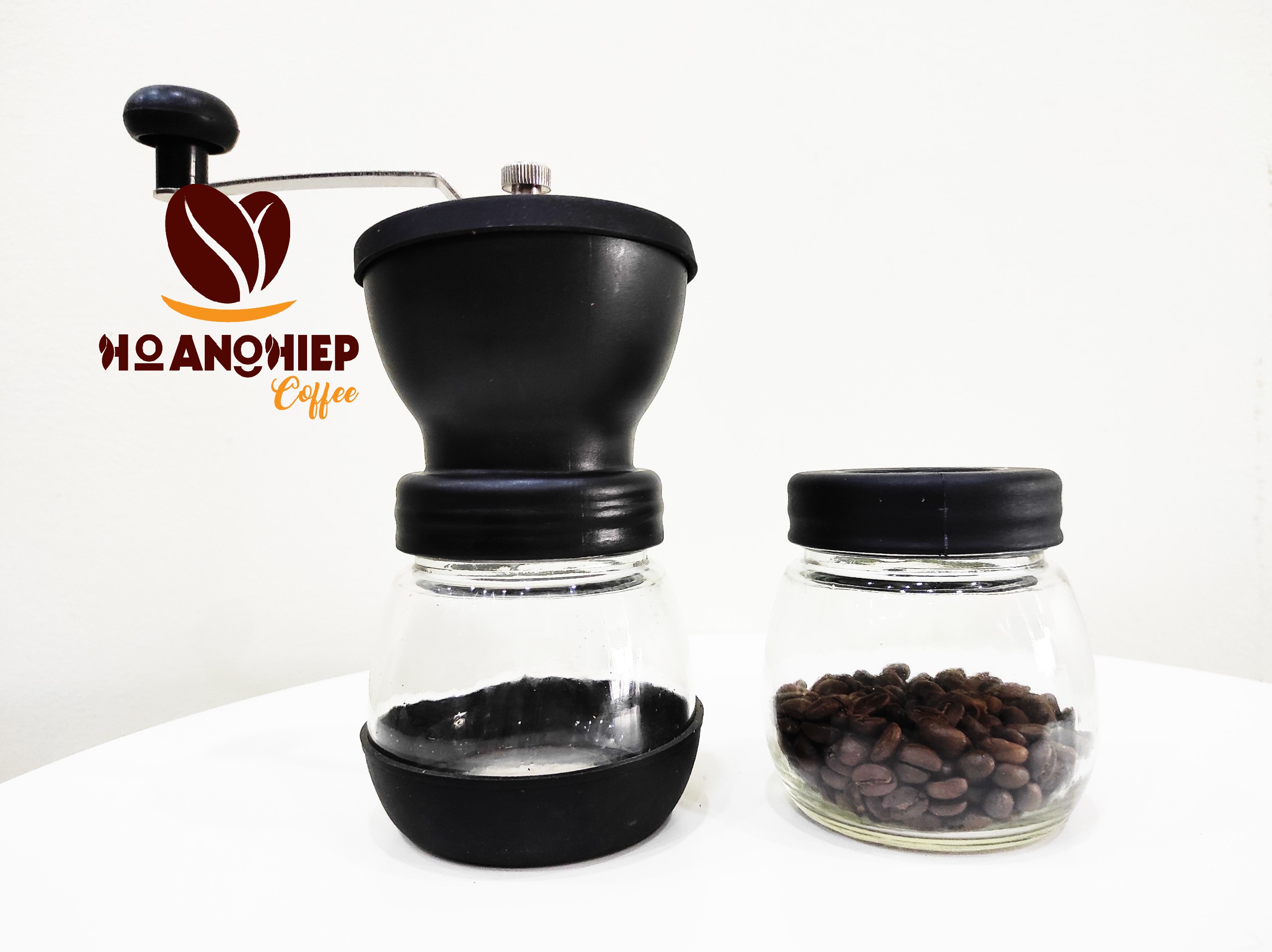 big-hero-handheld-coffee-grinder