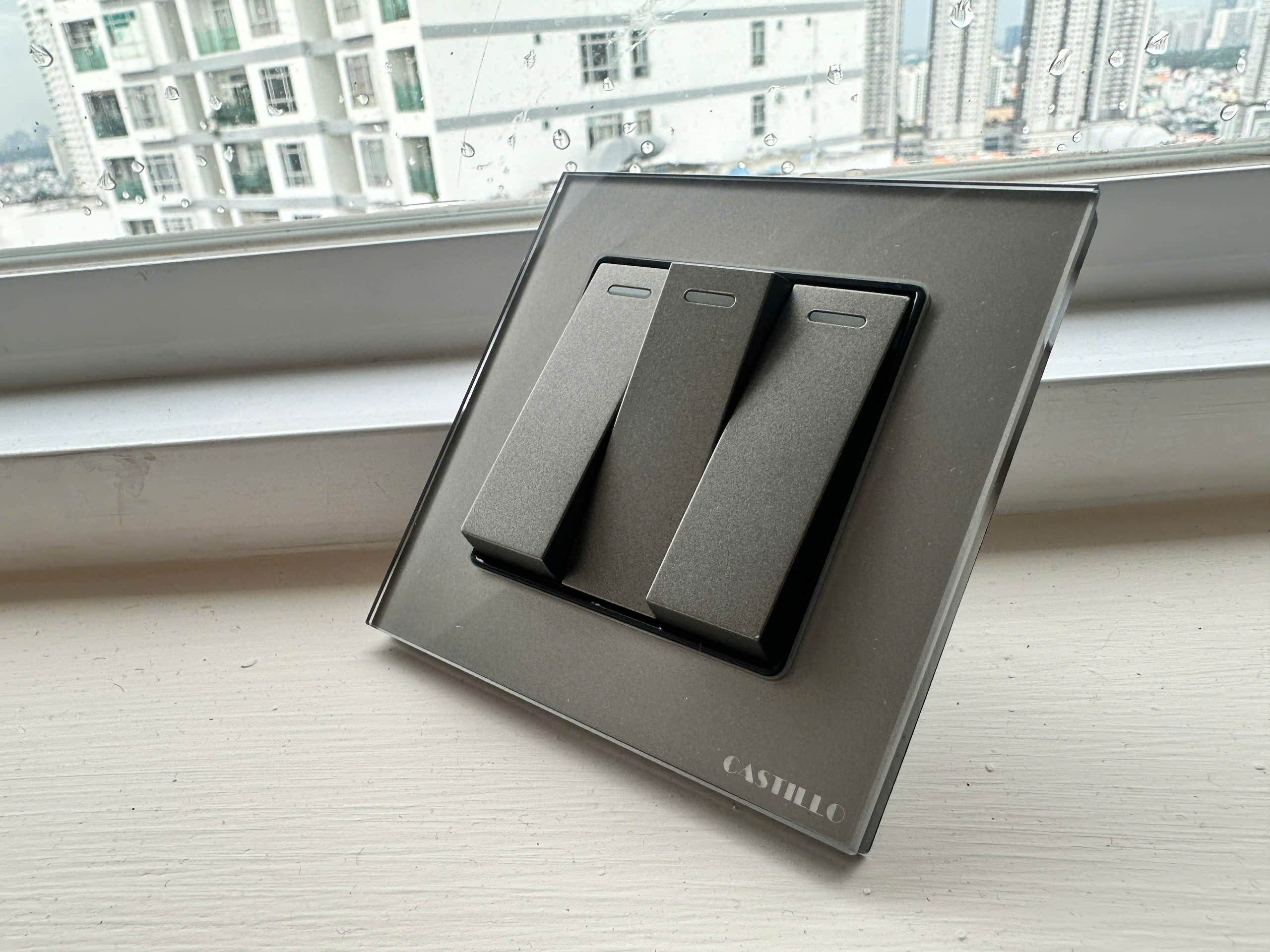 Kính cường lực Xám