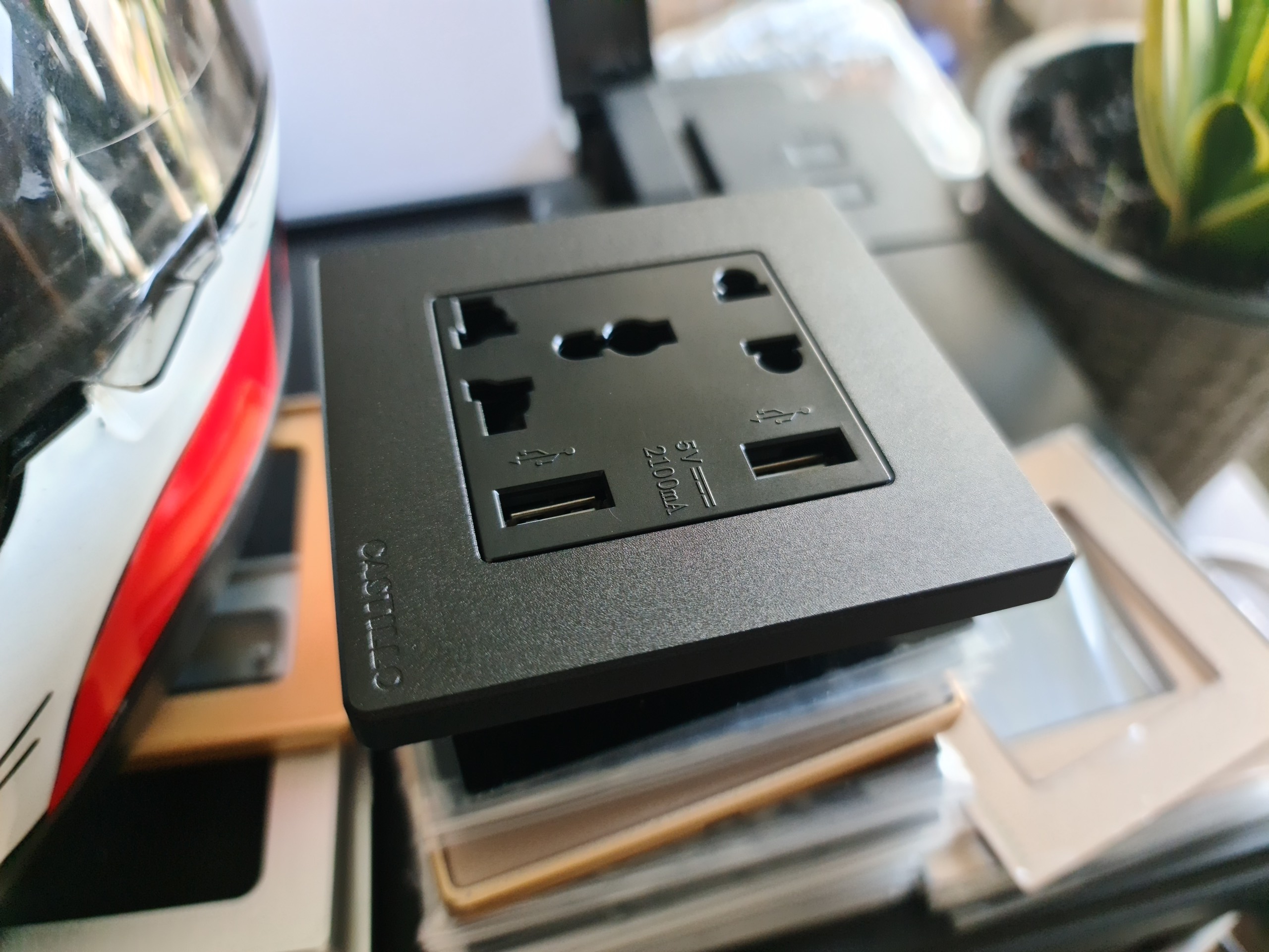 Nhôm nguyên khối Đen