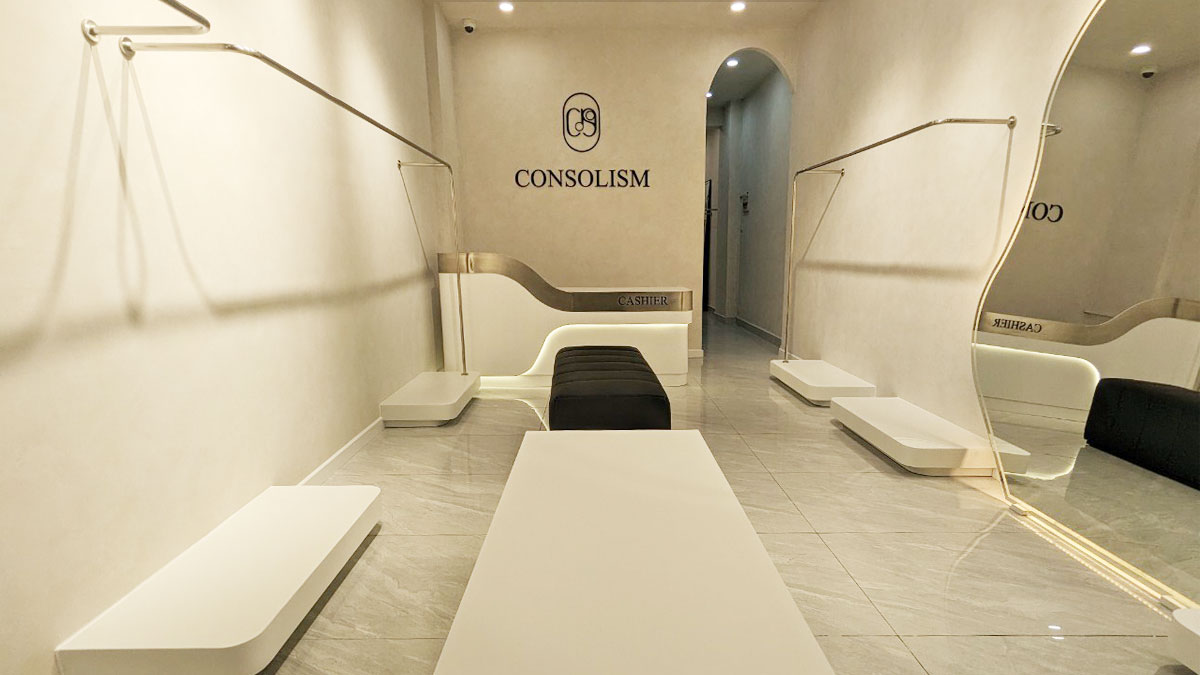 Cửa hàng thời trang Consolism Quận 1 HCM