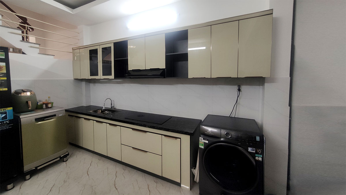 Tủ bếp nhà anh Tuấn
