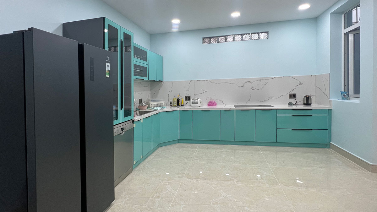 Tủ bếp nhà chị Vương Thu