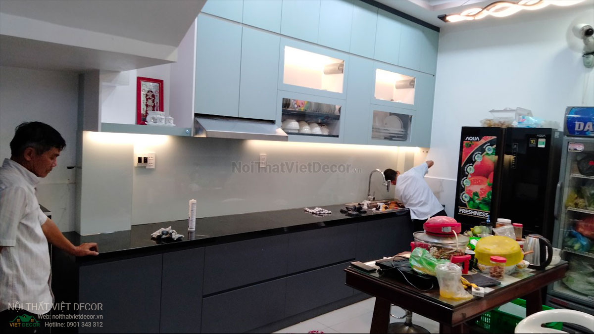 Nội thất Việt Decor thiết kế thi công tủ bếp hiện đại chữ I, gỗ công nghiệp MDF chống ẩm phủ melamine, nhựa sơn 2k An Cường quận Tân Phú Hồ Chí Minh - Hoàn thiện