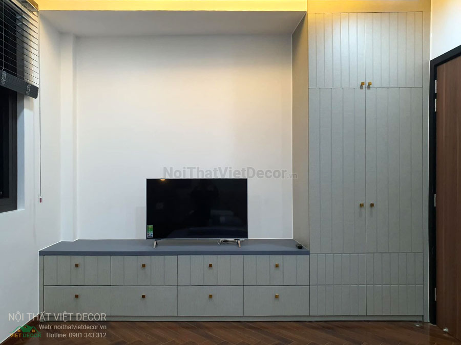 Nội Thất Việt Decor thiết kế thi công trang trí nội thất, tủ bếp gỗ công nghiệp An Cường, nhà phố 3 phòng ngủ tại quận 3 thành phố Hồ Chí Minh, kệ ti vi phòng ngủ 2