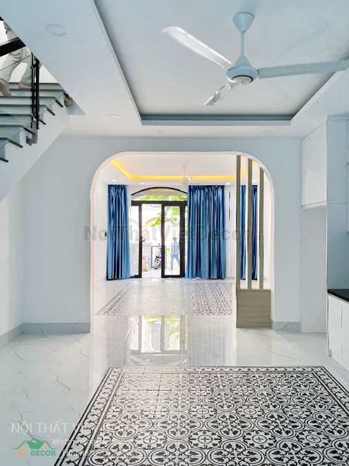 Nội Thất Việt Decor thiết kế thi công nội thất, tủ bếp gỗ công nghiệp Ba Thanh nhà liên kế 3 tầng dự án nhà liên kế Lavilla Green City Tân An, Long An, phòng khách