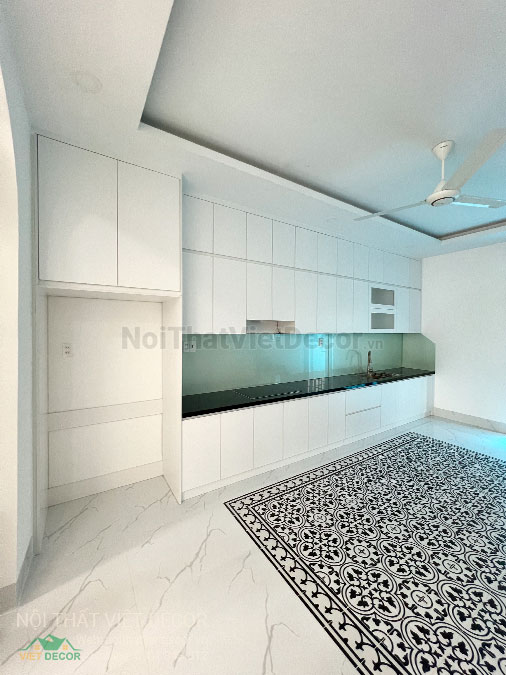 Nội Thất Việt Decor thiết kế thi công nội thất, tủ bếp gỗ công nghiệp Ba Thanh nhà liên kế 3 tầng dự án nhà liên kế Lavilla Green City Tân An, Long An tủ bếp