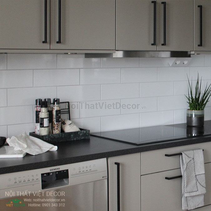Nội thất Việt Decor thiết kế nội thất tối giản tone màu đen trắng tủ bếp