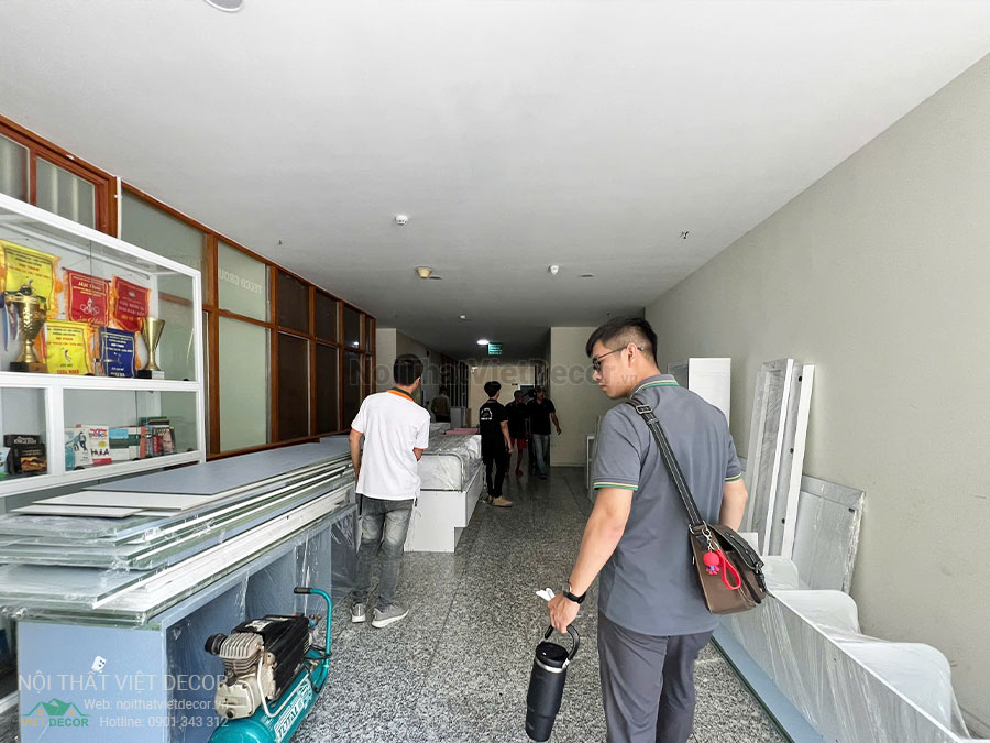 Nội Thất Việt Decor thi công cải tạo nội thất, căn hộ 3 phòng ngủ chung cư Tecco phường Linh Đồng thành phố Thủ Đức tập kết vật tư gỗ công nghiệp lõi xanh chống ẩm phủ melamine