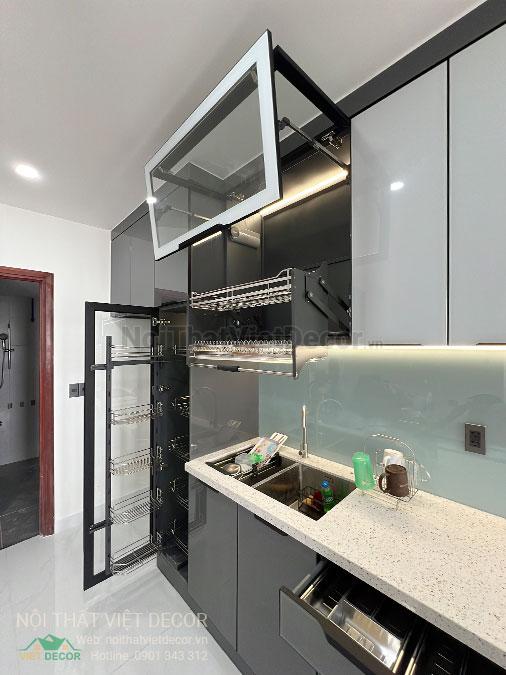 Nội Thất Việt Decor thiết kế thi công cải tạo nội thất, hoàn thiện căn hộ 3 phòng ngủ chung cư Tecco phường Linh Đồng thành phố Thủ Đức tủ bếp inox cánh kính phụ kiện lưu trữ tủ bếp thông minh tủ khô, giá bát nâng hạ