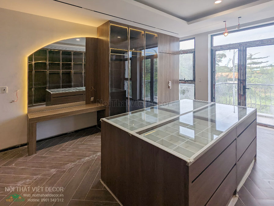 Nội Thất Việt Decor thiết kế thi công nội thất, tủ bếp gỗ công nghiệp An Cường, nhà phố 3 phòng ngủ tại tỉnh Cần Thơ, phòng thay đồ