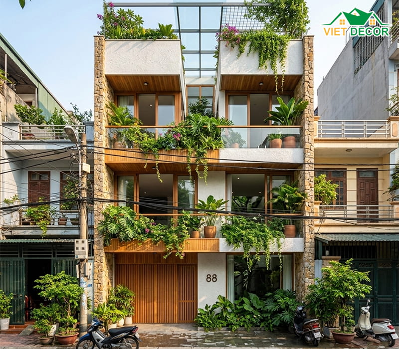Thiết kế nhà ống xanh (Eco-house) với ban công cây cảnh