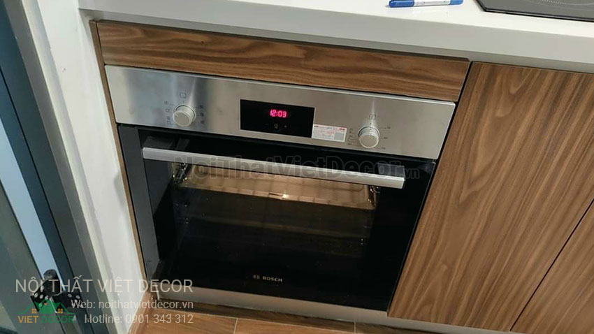 Nội thất Việt Decor tủ bếp dưới sau khi cải tạo và lắp đặt lò nướng