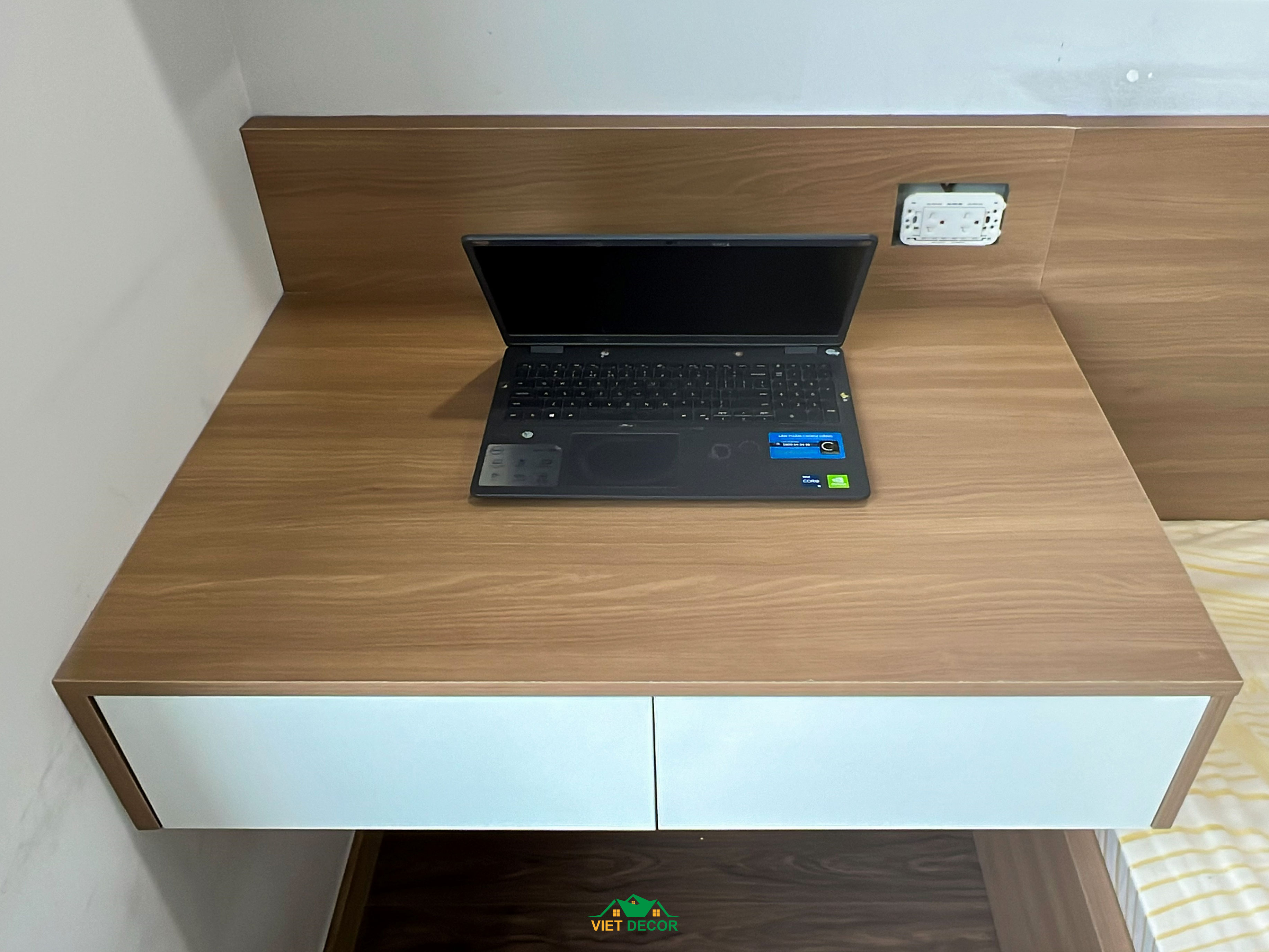 Nội Thất Việt Decor thiết kế, thi công nội thất căn hộ 2 phòng ngủ Bcons Green Topaz TP HCM, bàn học phòng ngủ master