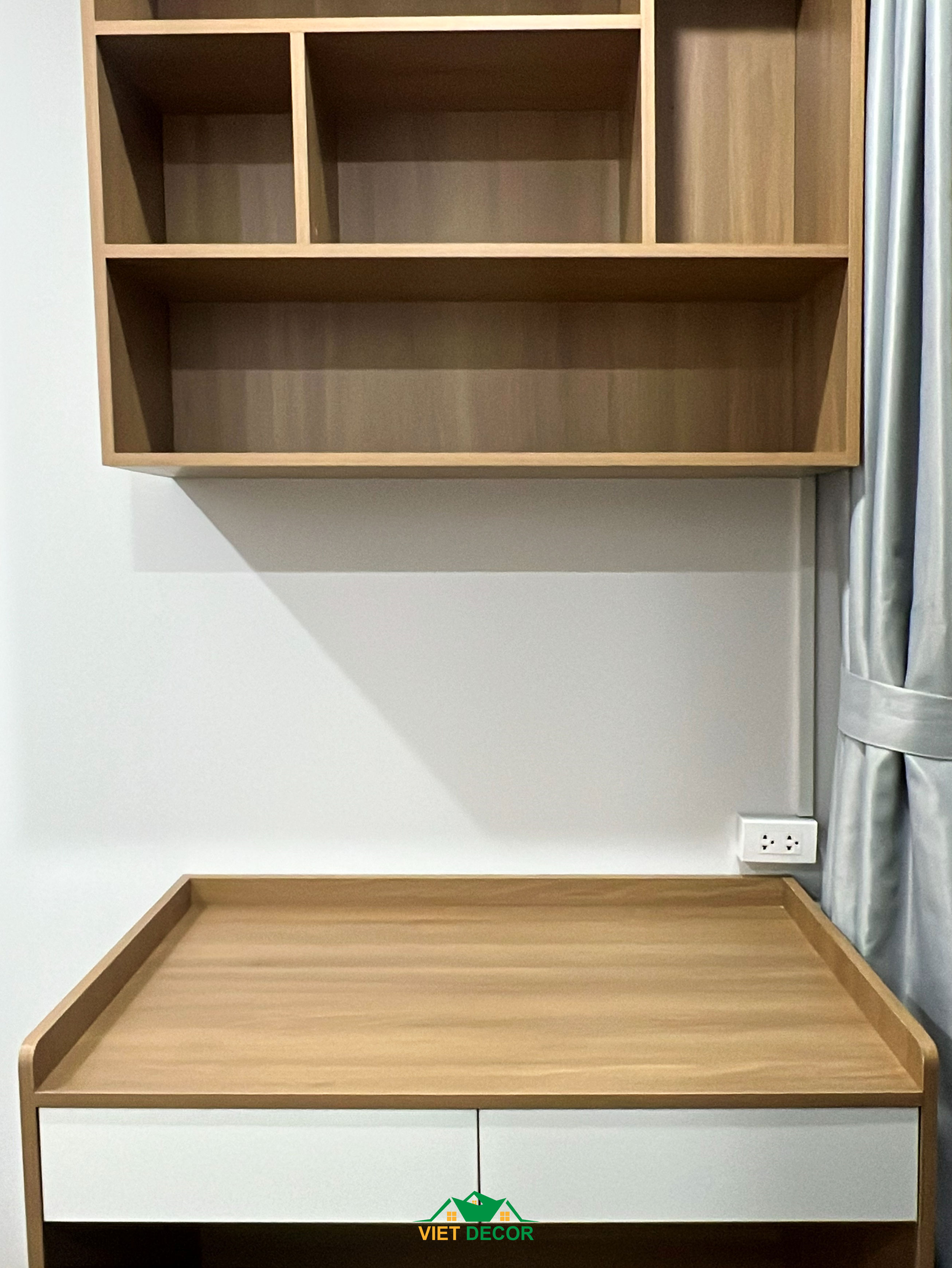 Nội Thất Việt Decor thiết kế, thi công nội thất căn hộ 2 phòng ngủ Bcons Green Topaz TP HCM, bàn học kệ sách phòng ngủ nhỏ