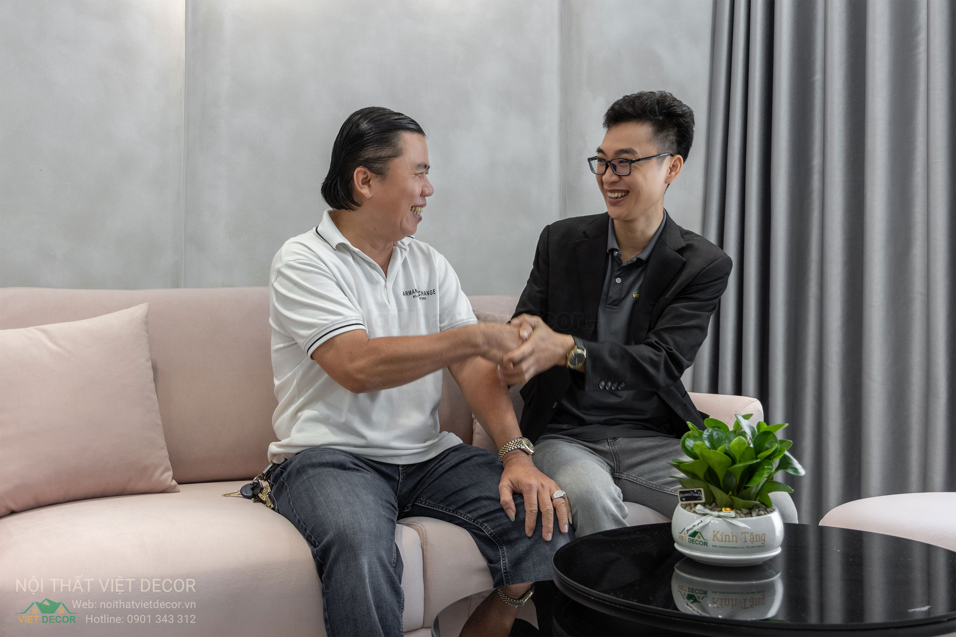Nội Thất Việt Decor thiết kế thi công trang trí xây dựng hoàn thiện, nội thất căn hộ 2 phòng ngủ dự án chung cư Lavida Plus quận 7 tp HCM, phòng khách bếp