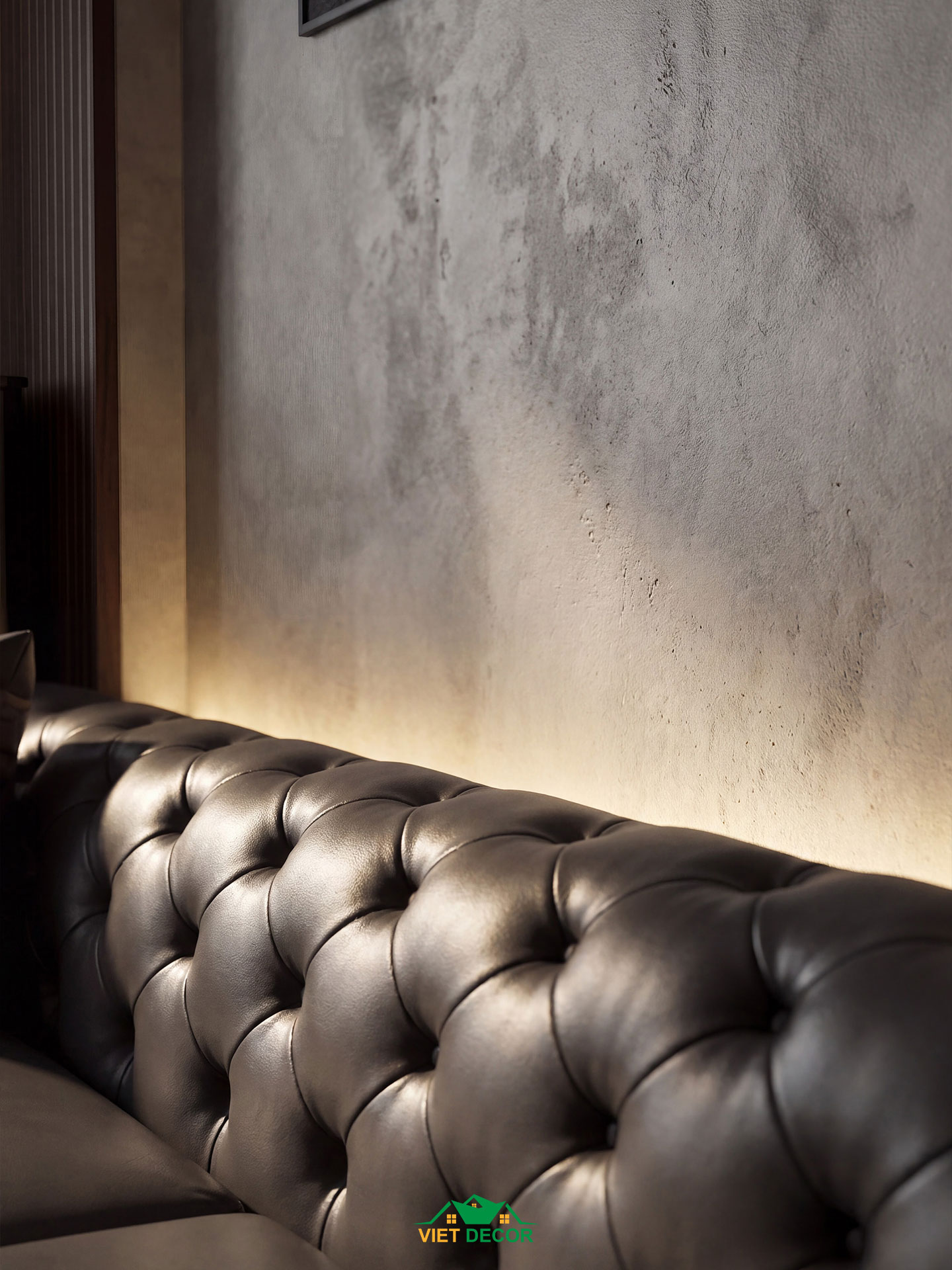 Nội Thất Việt Decor thiết kế thi công nội thất căn hộ 3 phòng ngủ dự án Essensia Sky TP HCM, sofa và tường sơn hiệu ứng