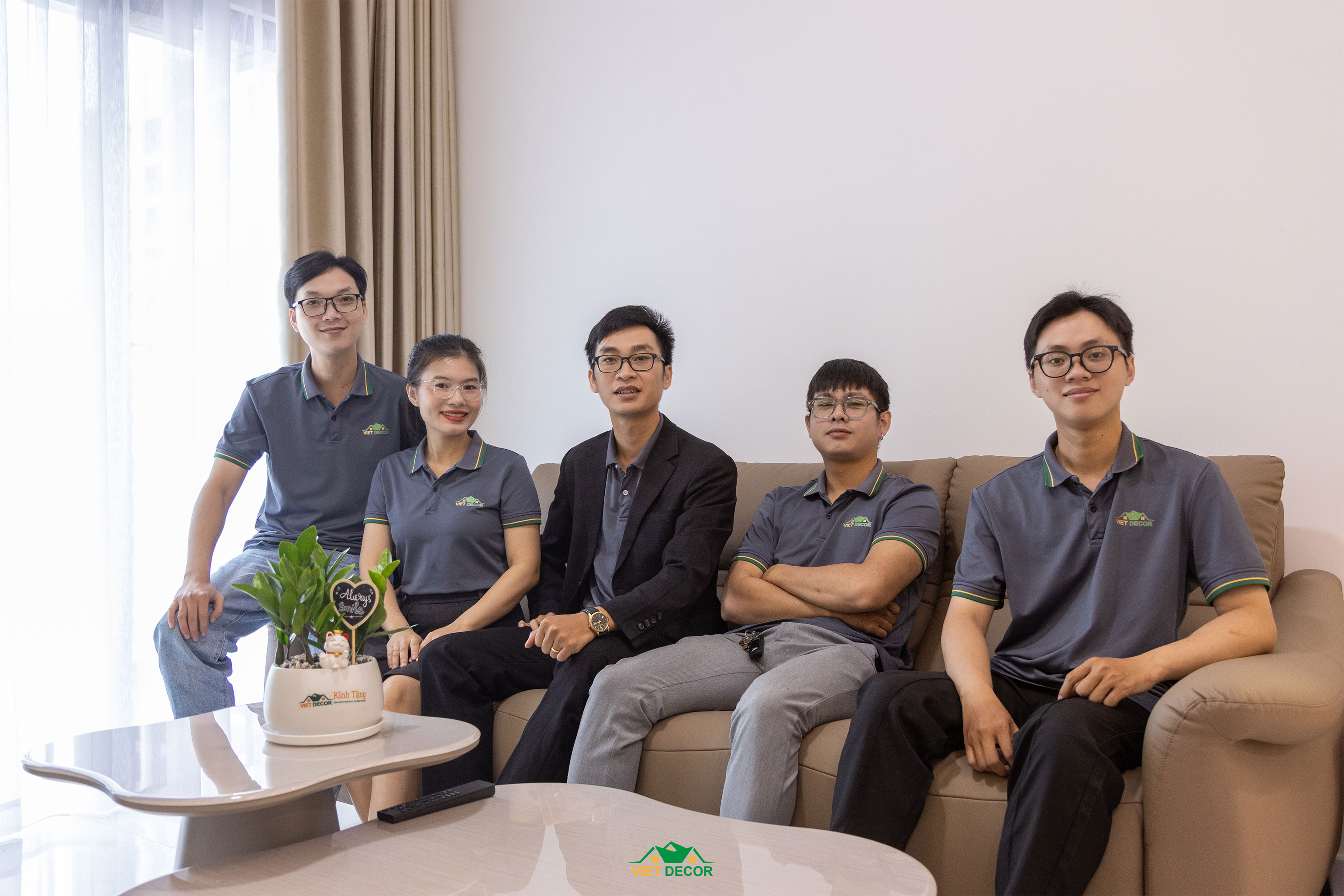 Nội Thất Việt Decor thiết kế, thi công nội thất hiện đại căn hộ 3 phòng ngủ chung cư Victoria Village TPHCM, phòng khách