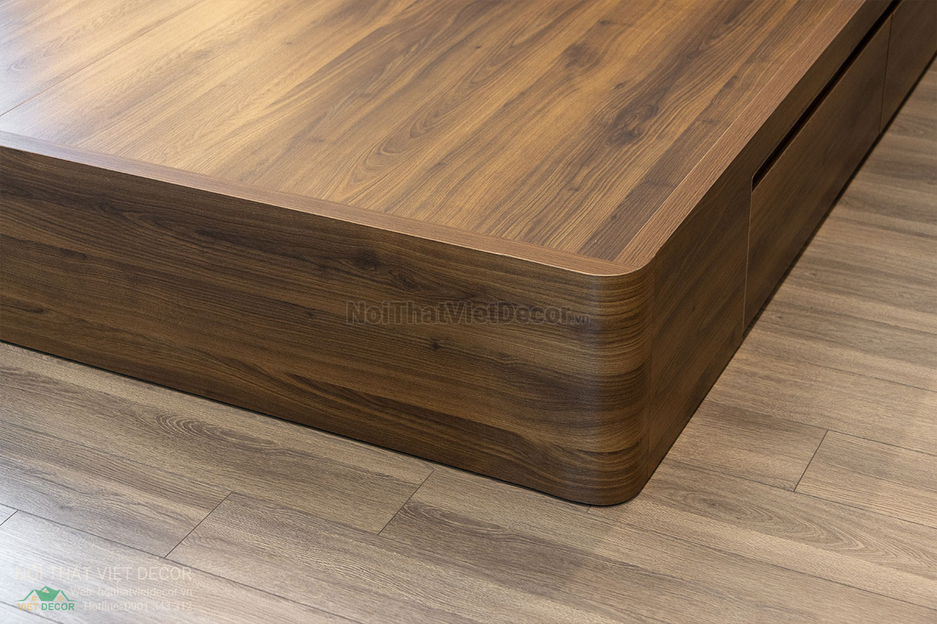 Nội Thất Việt Decor thiết kế thi công trang trí nội thất, tủ bếp nhôm kính căn hộ 3 phòng ngủ chung cư Glory Heights Vinhomes Grand Park quận 9 TP HCM, phòng ngủ master