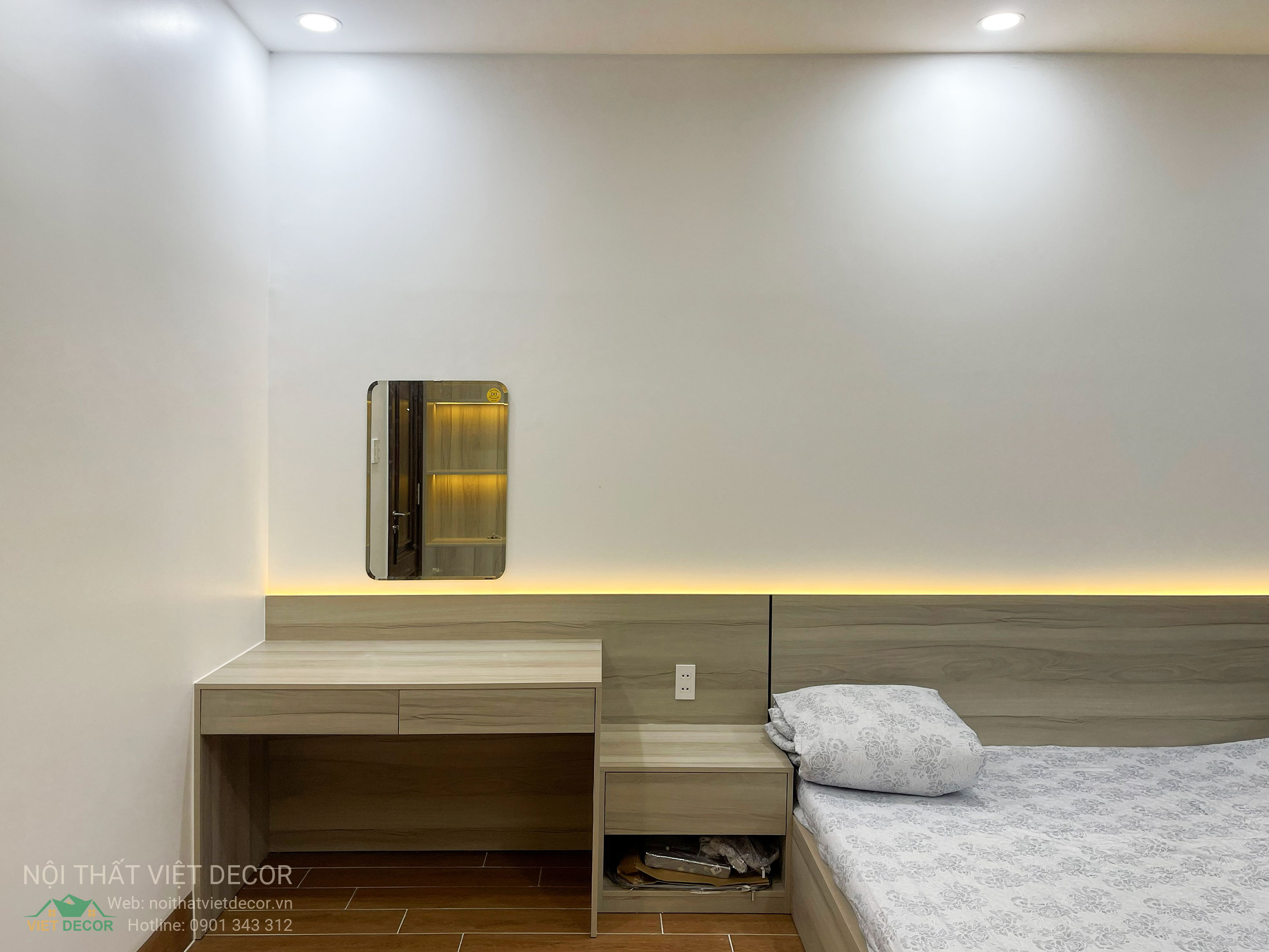 Nội thất Việt Decor thiết kế thi công trang trí nội thất nhà phố 3 tầng Lavilla Green City Long An Tây Ninh, thi công bàn giao phòng ngủ tủ áo cánh nhôm kính