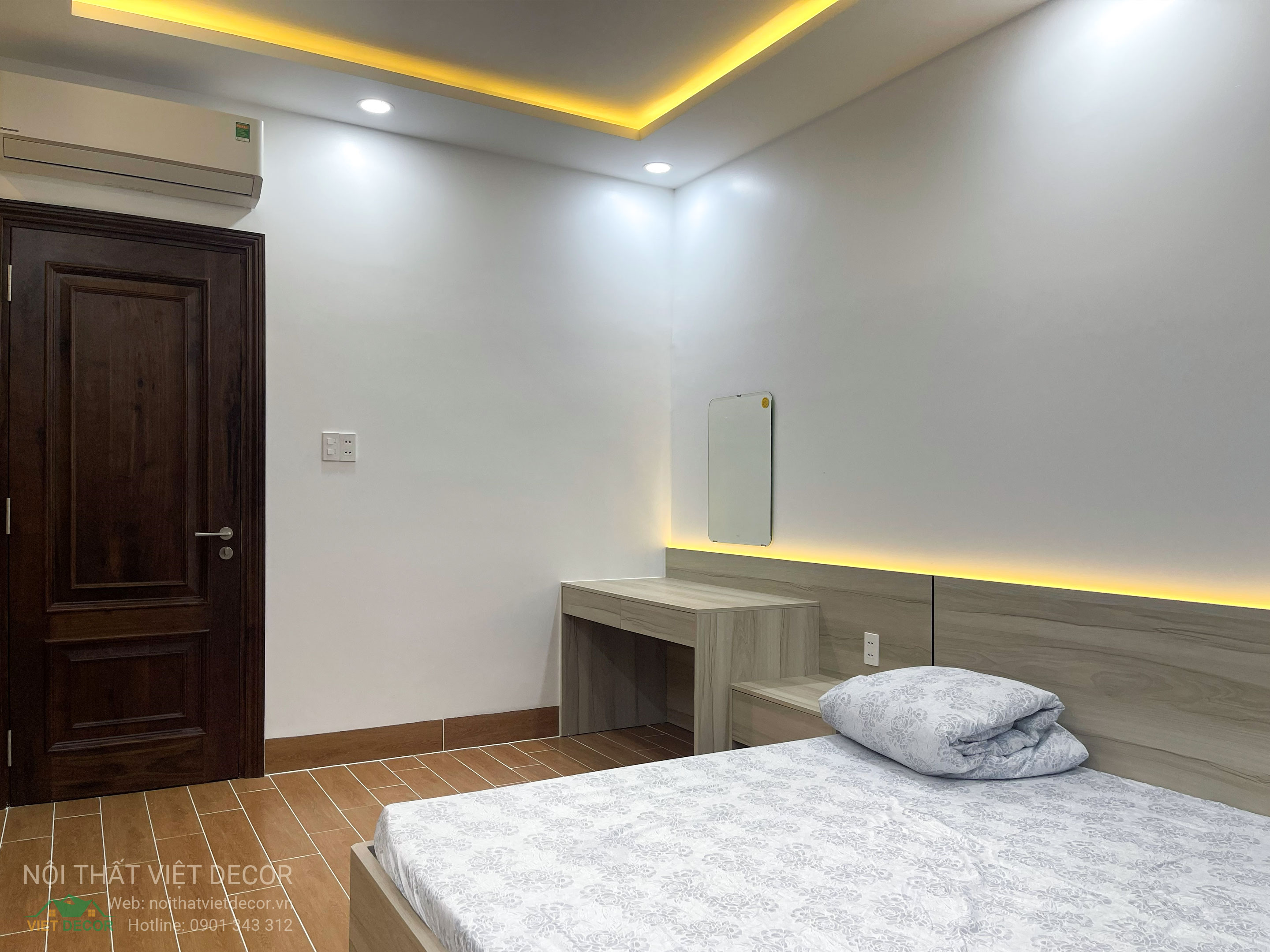 Nội thất Việt Decor thiết kế thi công trang trí nội thất nhà phố 3 tầng Lavilla Green City Long An Tây Ninh, thi công bàn giao phòng ngủ tủ áo cánh nhôm kính