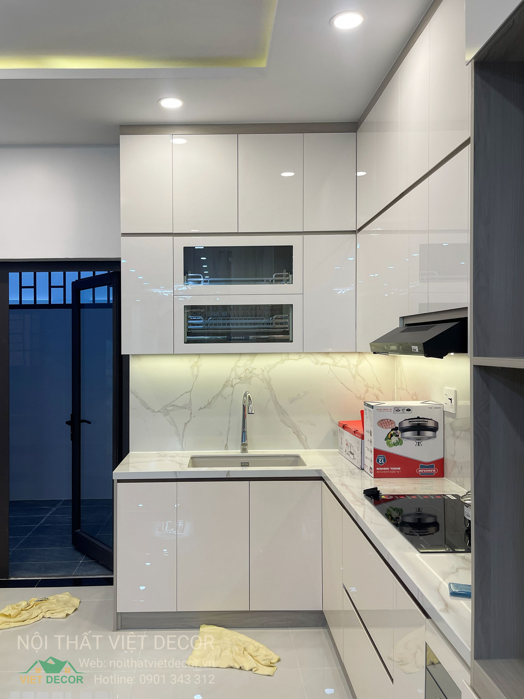 Nội thất Việt Decor thiết kế thi công trang trí nội thất nhà phố 3 tầng Lavilla Green City Long An Tây Ninh, thi công bàn giao phòng ngủ tủ bếp cánh acrylic An Cường