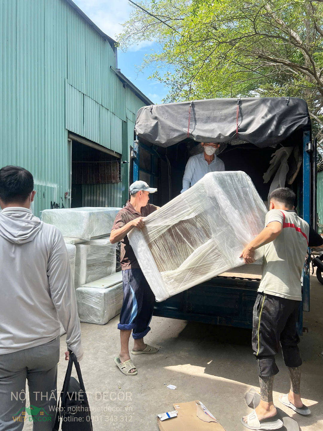 Nội Thất Việt Decor thiết kế thi công nội thất tủ bếp cánh huỳnh pano gỗ công nghiệp An Cường, Ba Thanh tại quận 4 thành phố Hồ Chí Minh