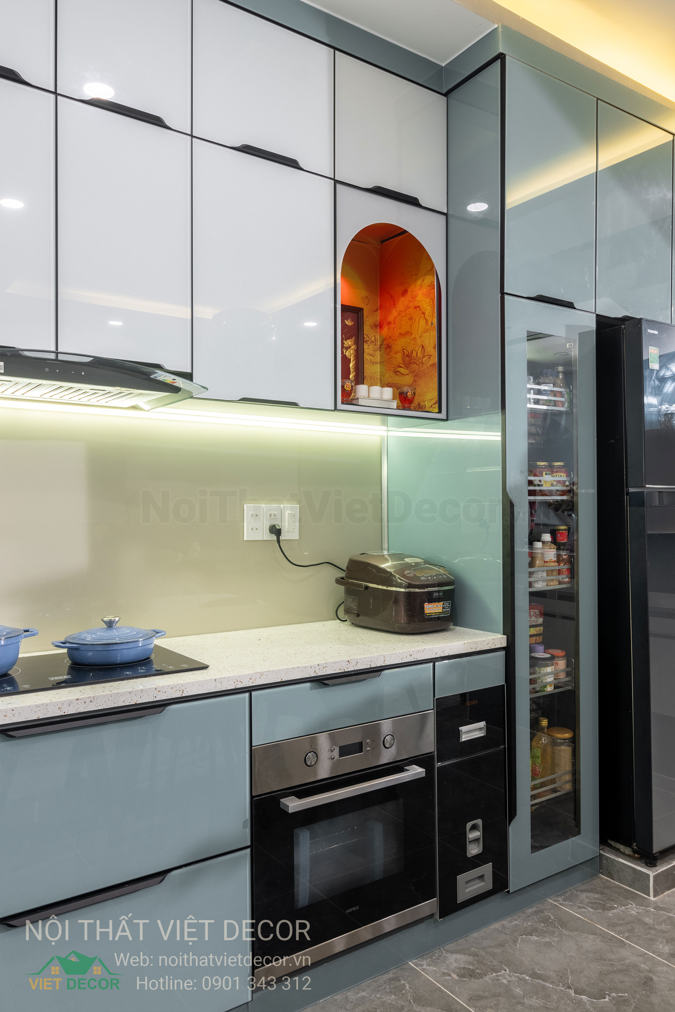 Nội Thất Việt Decor thiết kế thi công tủ bếp inox cánh kính viên hợp kim nhôm tại Nhà Bè thành phố Hồ Chí Minh