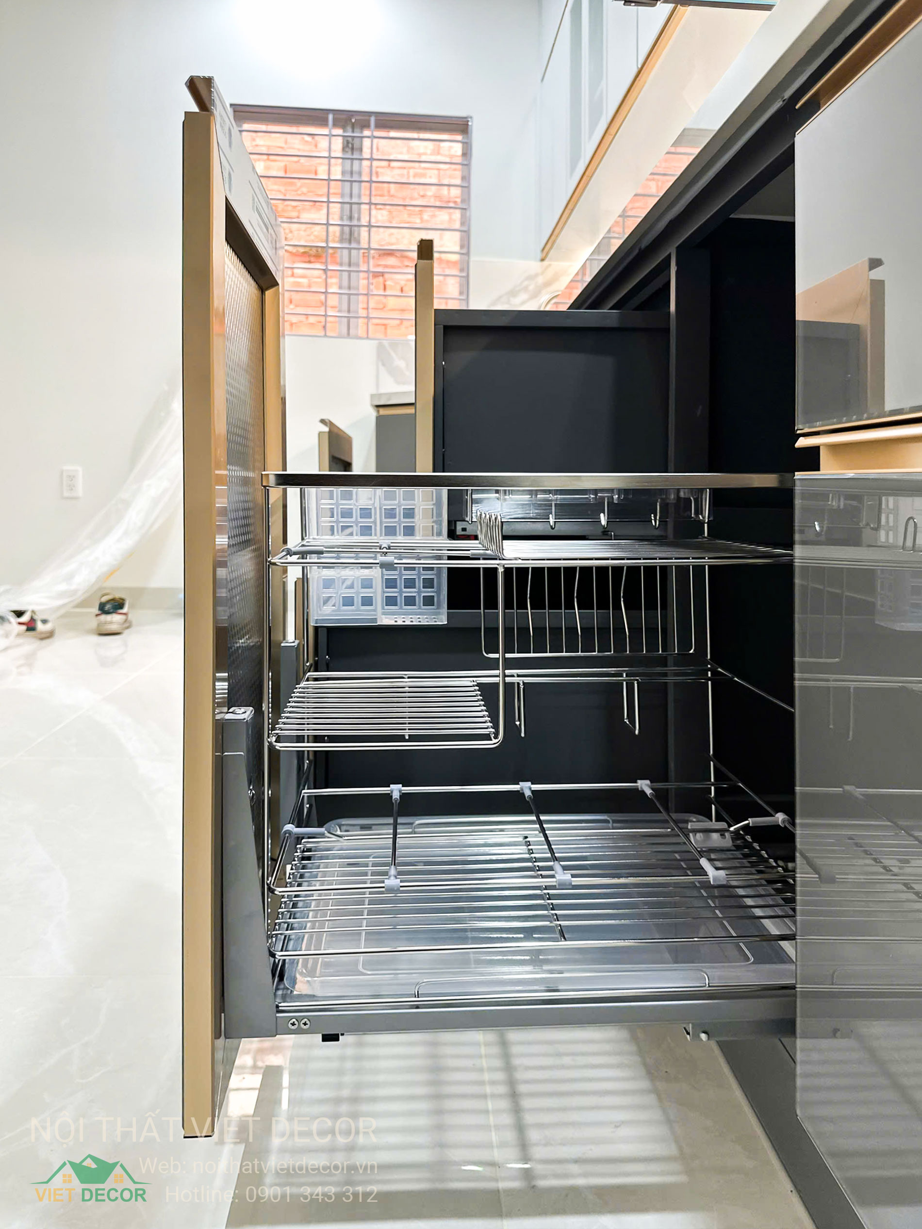 Nội Thất Việt Decor thiết kế thi công tủ bếp inox cánh kính phường Tân Hưng (quận 7) TP HCM