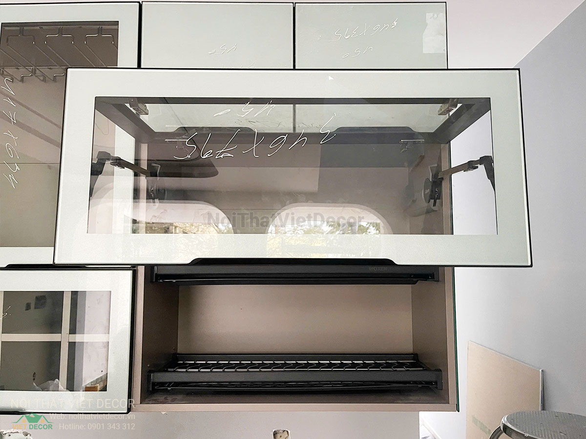 Nội Thất Việt Decor thiết kế thi công tủ bếp hợp kim nhôm cánh kính cao cấp tại quận 9, thành phố Hồ Chí Minh