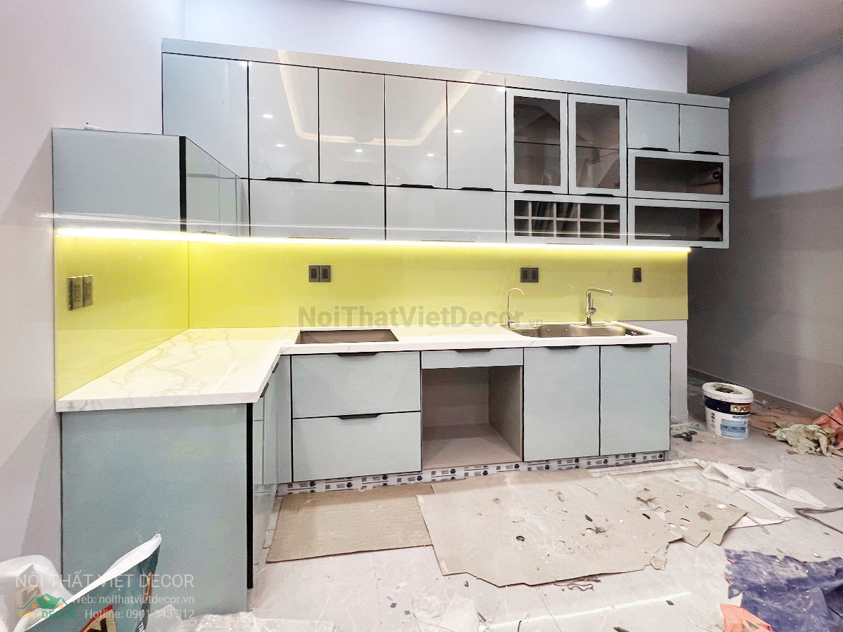 Nội Thất Việt Decor thiết kế thi công tủ bếp hợp kim nhôm cánh kính cao cấp tại quận 9, thành phố Hồ Chí Minh