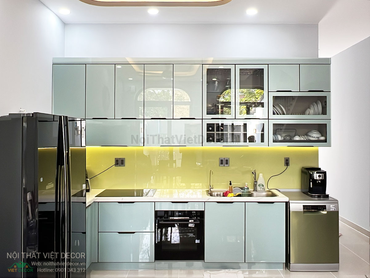 Nội Thất Việt Decor thiết kế thi công tủ bếp hợp kim nhôm cánh kính cao cấp tại quận 9, thành phố Hồ Chí Minh