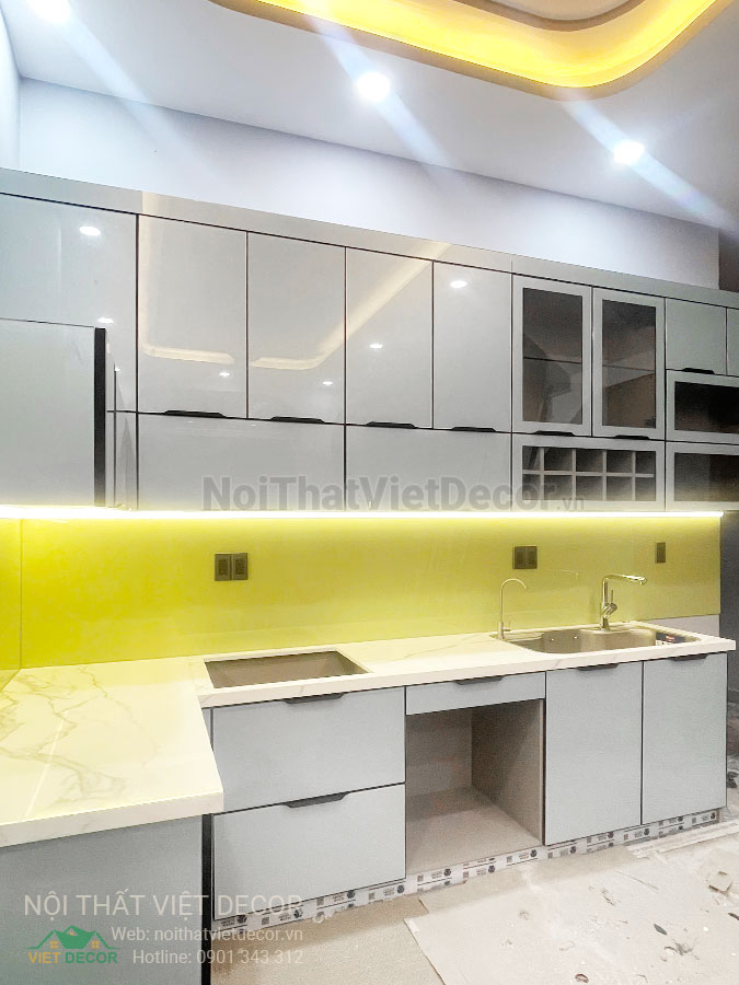 Nội Thất Việt Decor thiết kế thi công tủ bếp hợp kim nhôm cánh kính cao cấp tại quận 9, thành phố Hồ Chí Minh