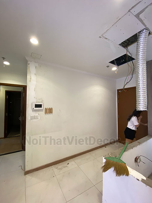 Noithatvietdecor Tủ bếp hiện đại chữ L, gỗ công nghiệp gỗ ghép phủ veneer vân sồi
