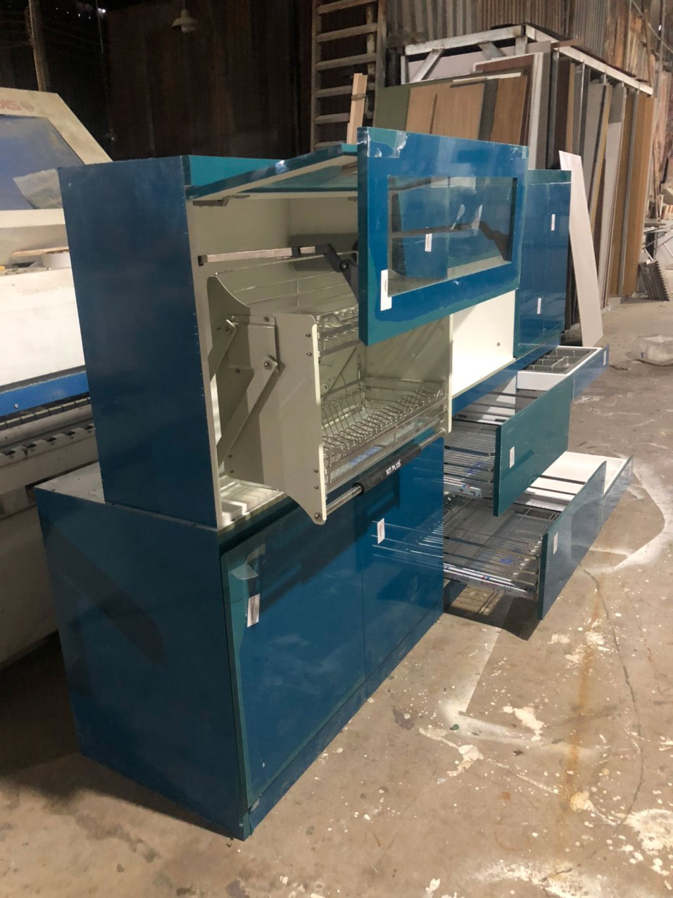 Tủ bếp hiện đại chữ I, gỗ công nghiệp MDF lõi xanh chống ẩm phủ acrylic An Cường