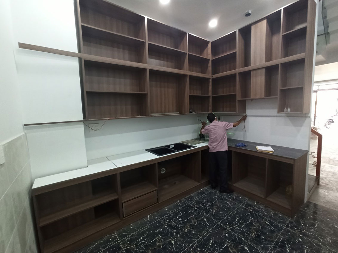 Tủ bếp hiện đại chữ L, gỗ công nghiệp MDF chống ẩm phủ acrylic An Cường