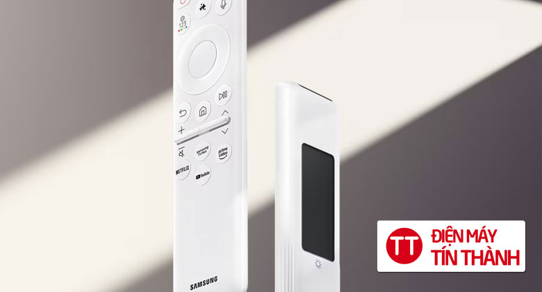Tivi Samsung 55 inch đời 2025 điều khiển từ xa sạc bằng ánh sáng