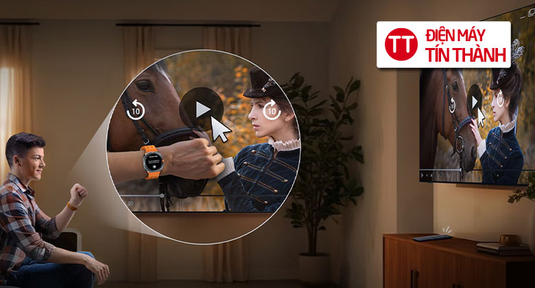 Samsung 65 inch U8000F - Điều khiển bằng cử chỉ qua đồng hồ thông minh