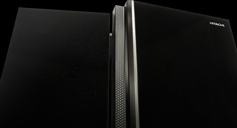 Hitachi HRSN9713ESGBKVN - Thiết Kế Tinh Tế Cửa Kính Sang Trọng, Nội Thất Thanh Lịch