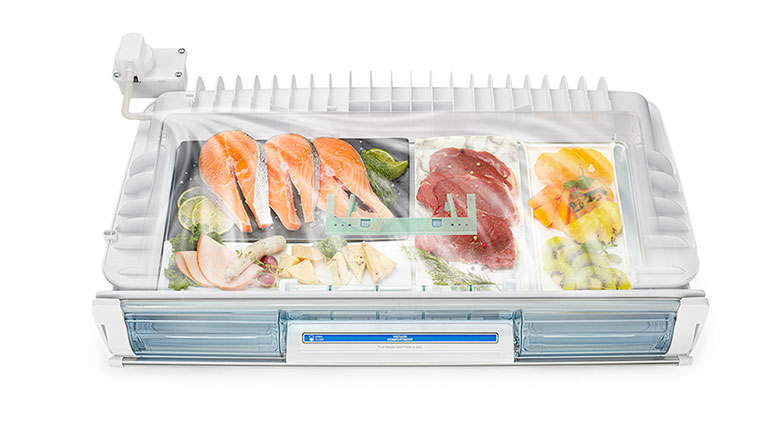 Tủ lạnh Hitachi 735 lít R-ZX740KV(X) Công Nghệ Bảo Quản Đột Phá Duy Trì Sự Tươi Ngon Ở Môi Trường Chân Không 0,8 atm