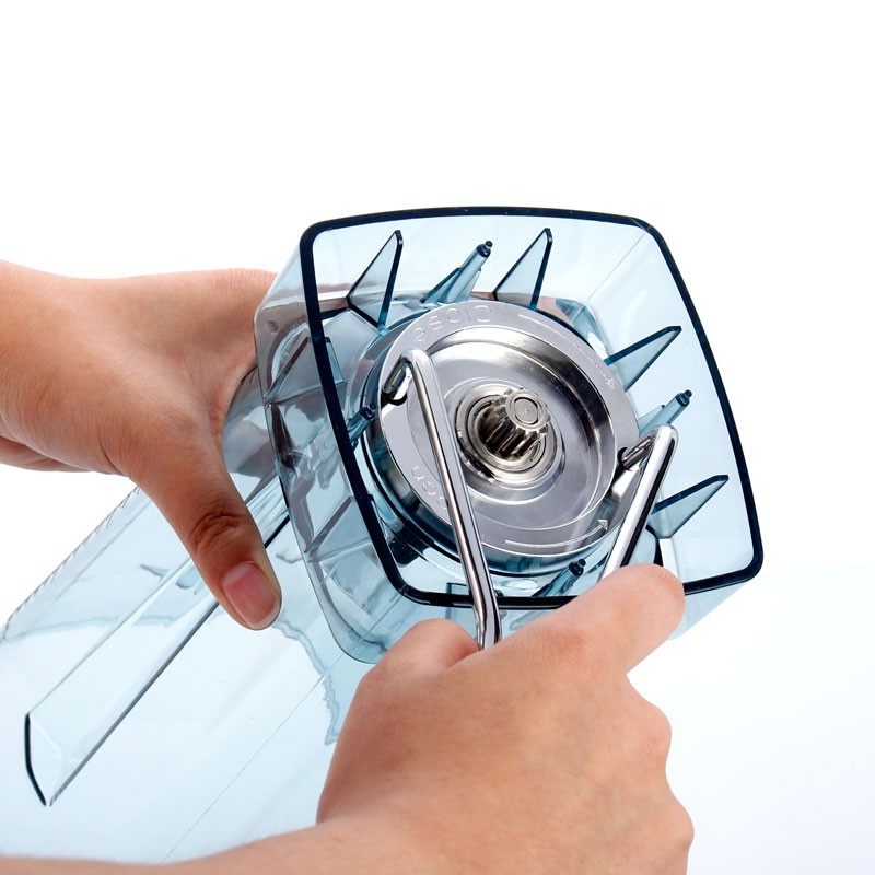 Dụng cụ tháo đế đỡ lưỡi dao máy xay sinh tố công nghiệp NIKITO