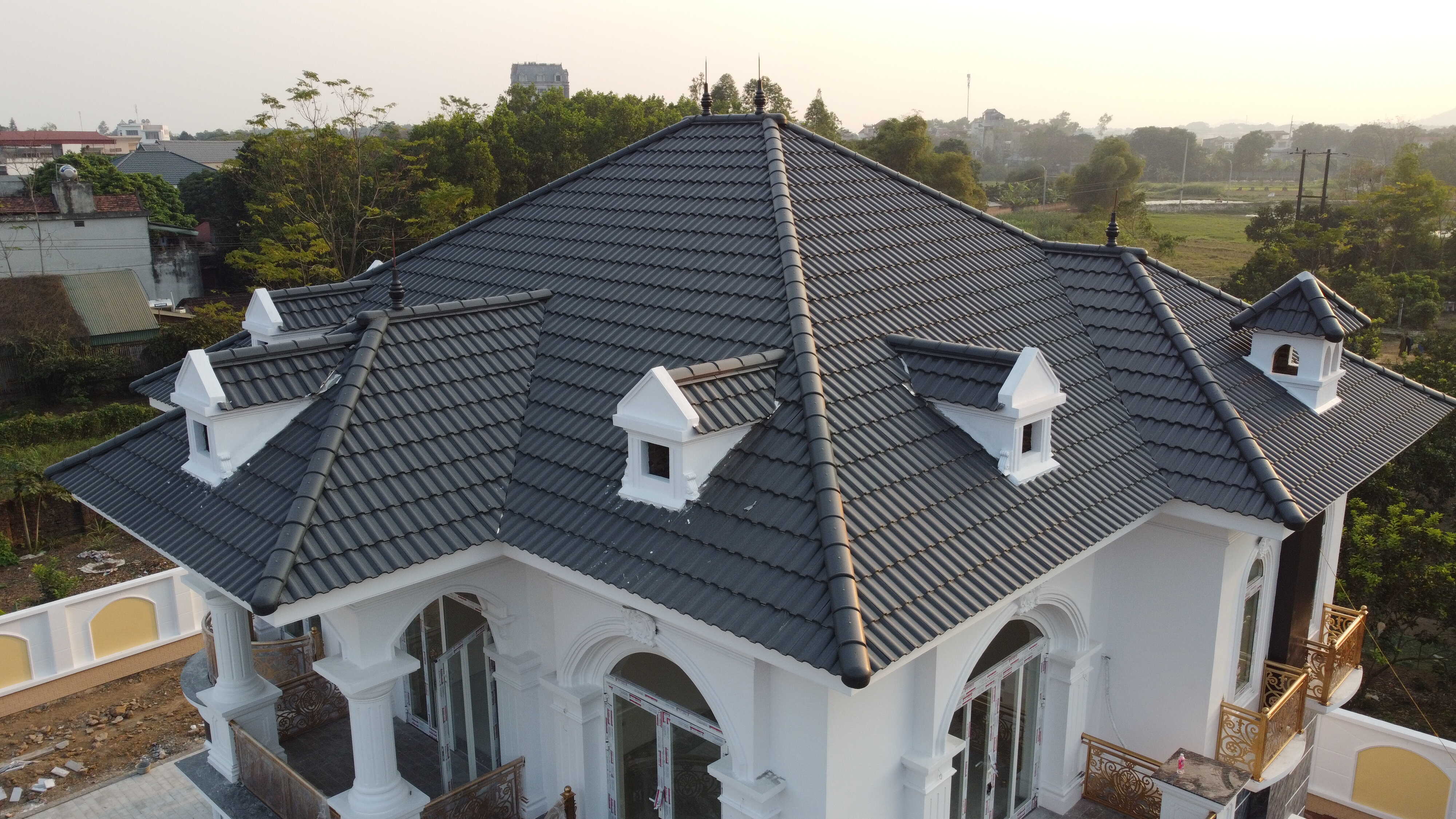 Công trình sử dụng ngói màu Shinko - SH01 Black